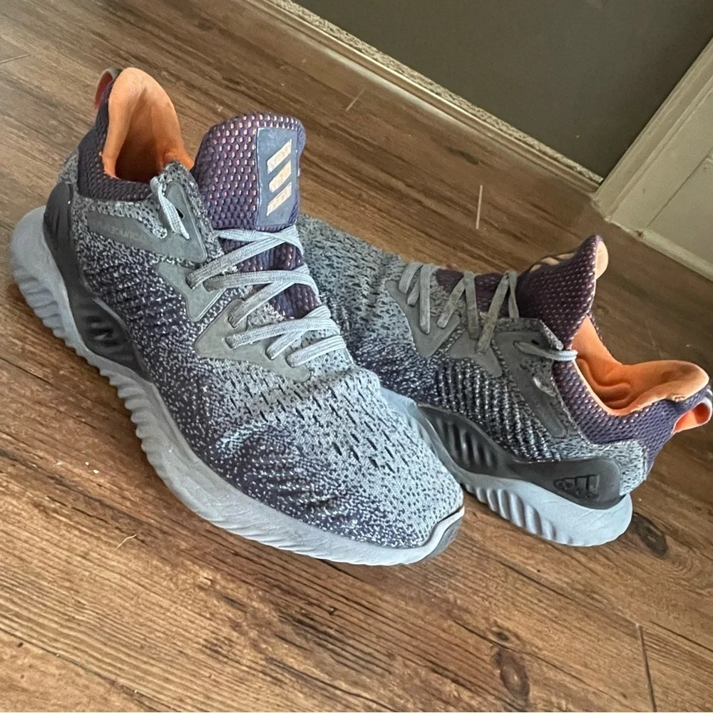 Adidas Alphabonce men’s size 9